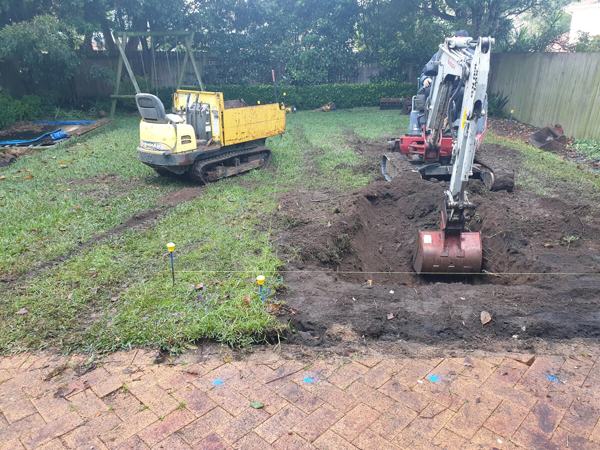 LANDSCAPE EXCAVATION Slim Diggings Tight Access Excavations Sydney